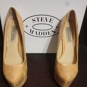 Gold platform heels